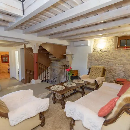 Villa Kameni Cvijet, - Makarska