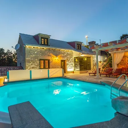 Kameni Cvijet, - Makarska Villa Podbablje