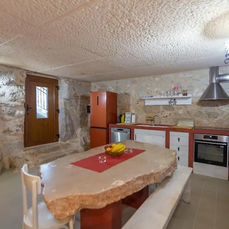 Kameni Cvijet, - Makarska Villa